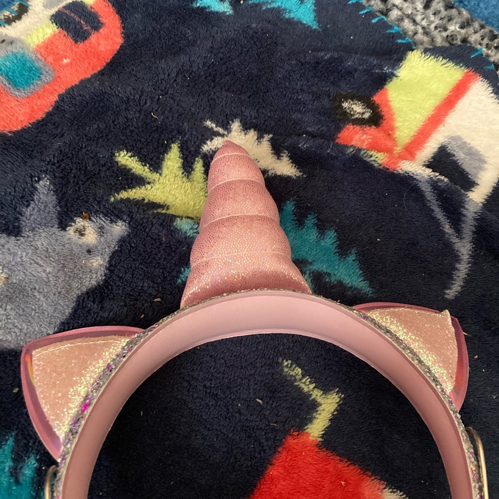 Pair of Kids Headphones BRAND NEW NEVER USED - Picture 6 of 11